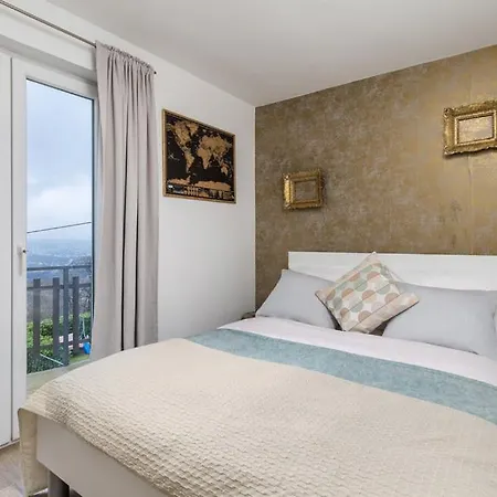 Toto I Lala Apartment