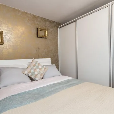 Toto I Lala Apartment Rukavac (Primorje-Gorski Kotar)